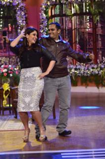 Kareena Kapoor feet photo thumbnail