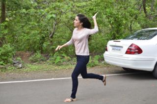 Shraddha Kapoor feet photo thumbnail