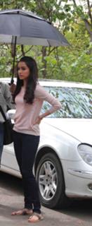 Shraddha Kapoor feet photo thumbnail