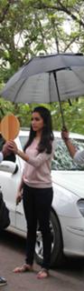 Shraddha Kapoor feet photo thumbnail