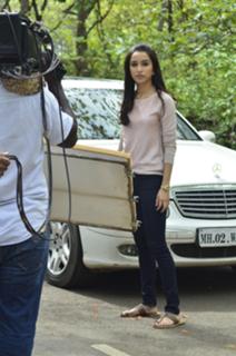 Shraddha Kapoor feet photo thumbnail