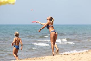Ilary Blasi feet photo thumbnail