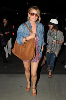 Jessica Simpson feet photo thumbnail