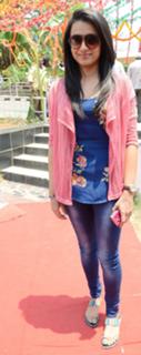 Trisha Krishnan feet photo thumbnail