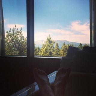 Lady Gaga feet photo thumbnail