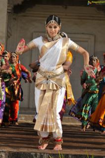 Taapsee Pannu feet photo thumbnail