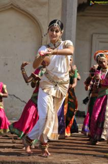 Taapsee Pannu feet photo thumbnail
