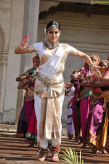 Taapsee Pannu feet photo thumbnail