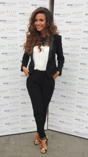 Michelle Keegan feet photo thumbnail