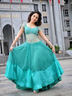 Tamannaah Bhatia feet photo thumbnail