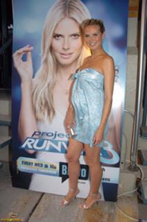 Heidi Klum feet photo thumbnail