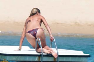 Heidi Klum feet photo thumbnail