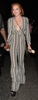 Lindsay Lohan feet photo thumbnail
