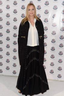 Uma Thurman feet photo thumbnail