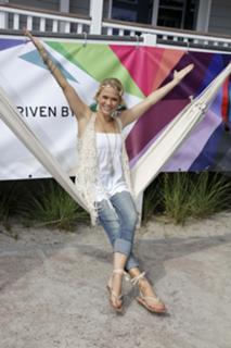 Nova Meierhenrich feet photo thumbnail