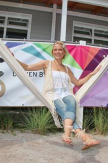 Nova Meierhenrich feet photo thumbnail