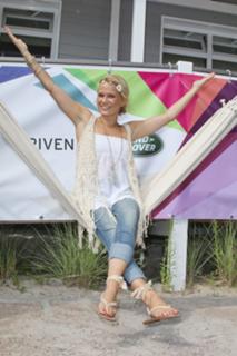 Nova Meierhenrich feet photo thumbnail