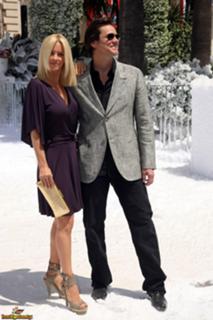 Jenny McCarthy-Wahlberg feet photo thumbnail