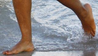 Christina Milian feet photo thumbnail