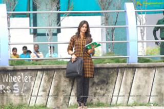 Ileana D'Cruz feet photo thumbnail