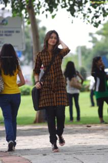 Ileana D'Cruz feet photo thumbnail