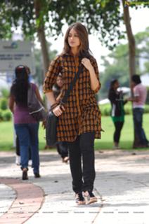 Ileana D'Cruz feet photo thumbnail
