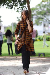 Ileana D'Cruz feet photo thumbnail