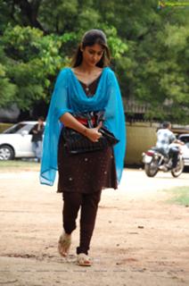 Ileana D'Cruz feet photo thumbnail