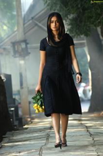 Ileana D'Cruz feet photo thumbnail
