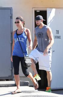 Lea Michele feet photo thumbnail