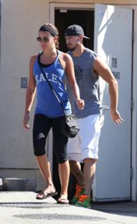 Lea Michele feet photo thumbnail