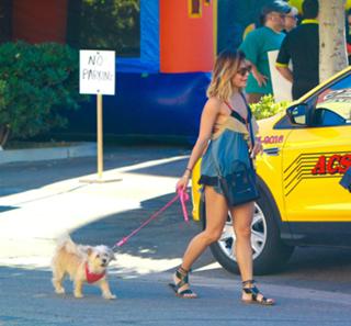 Vanessa Hudgens feet photo thumbnail