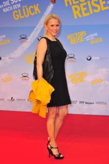 Nova Meierhenrich feet photo thumbnail