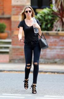 Abbey Clancy feet photo thumbnail