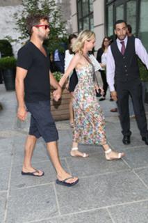 Diane Kruger feet photo thumbnail