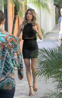 Grazi Massafera feet photo thumbnail