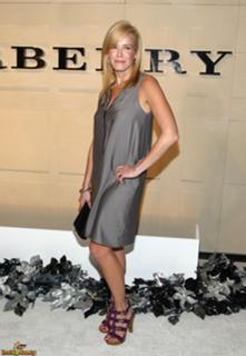 Chelsea Handler feet photo thumbnail