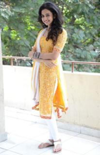 Rakul Preet Singh feet photo thumbnail