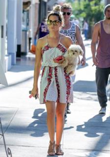 Ashley Tisdale feet photo thumbnail