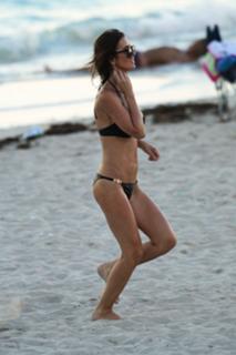 Audrina Patridge feet photo thumbnail