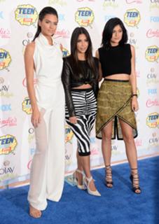 Kendall Jenner feet photo thumbnail