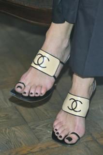 Malgorzata Kozuchowska feet photo thumbnail