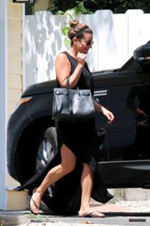 Lea Michele feet photo thumbnail