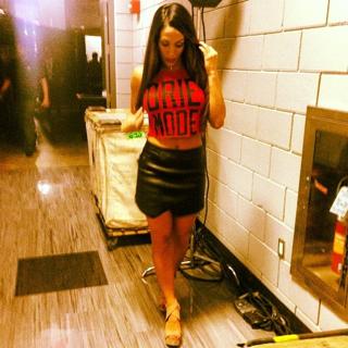 Nikki Garcia feet photo thumbnail