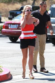 Britney Spears feet photo thumbnail