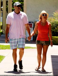 Britney Spears feet photo thumbnail