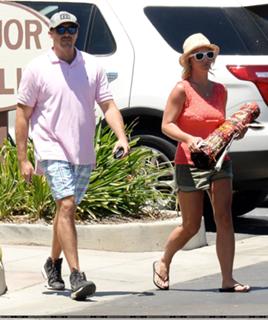 Britney Spears feet photo thumbnail