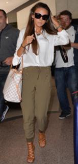 Michelle Keegan feet photo thumbnail