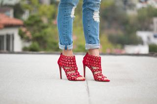 Jamie Chung feet photo thumbnail