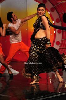 Hansika Motwani feet photo thumbnail
